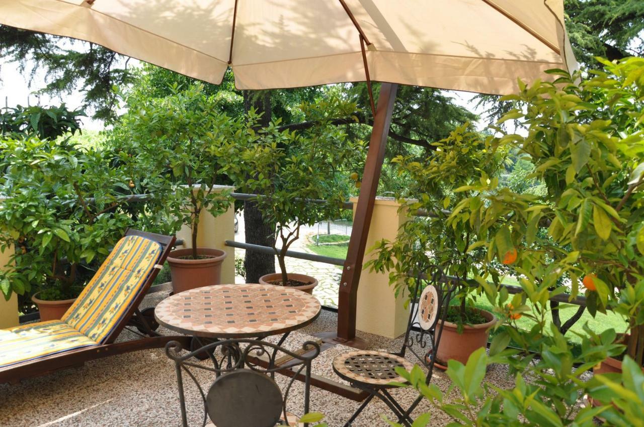 Relais Des Roches Bed & Breakfast Сона Екстериор снимка