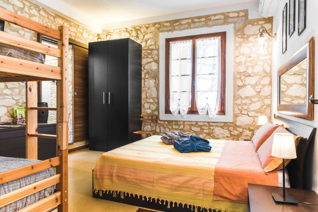 Relais Des Roches Bed & Breakfast Сона Екстериор снимка