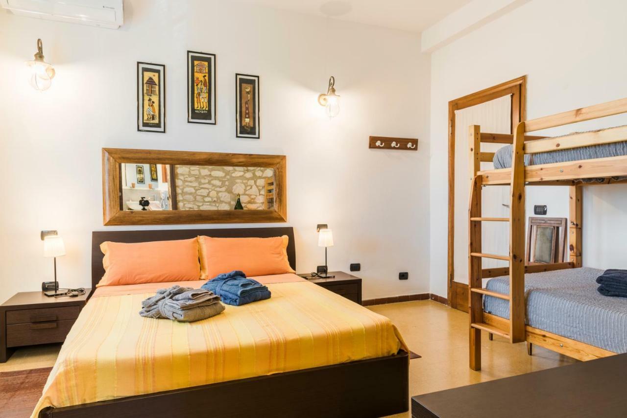 Relais Des Roches Bed & Breakfast Сона Екстериор снимка